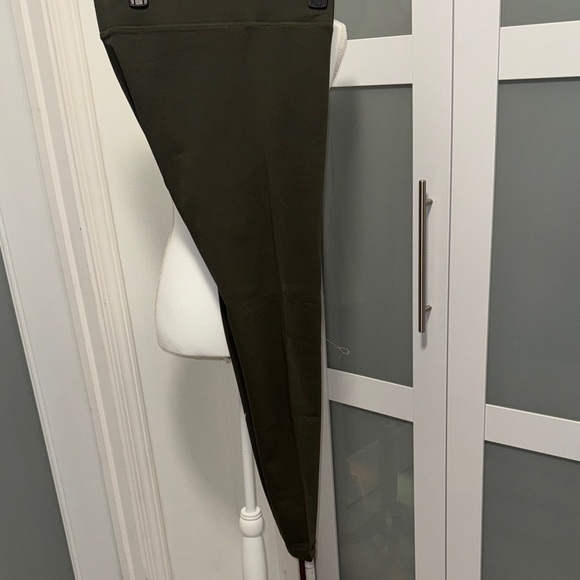 Nike Dark Green Leggings with White Accents - Picture 8 of 13